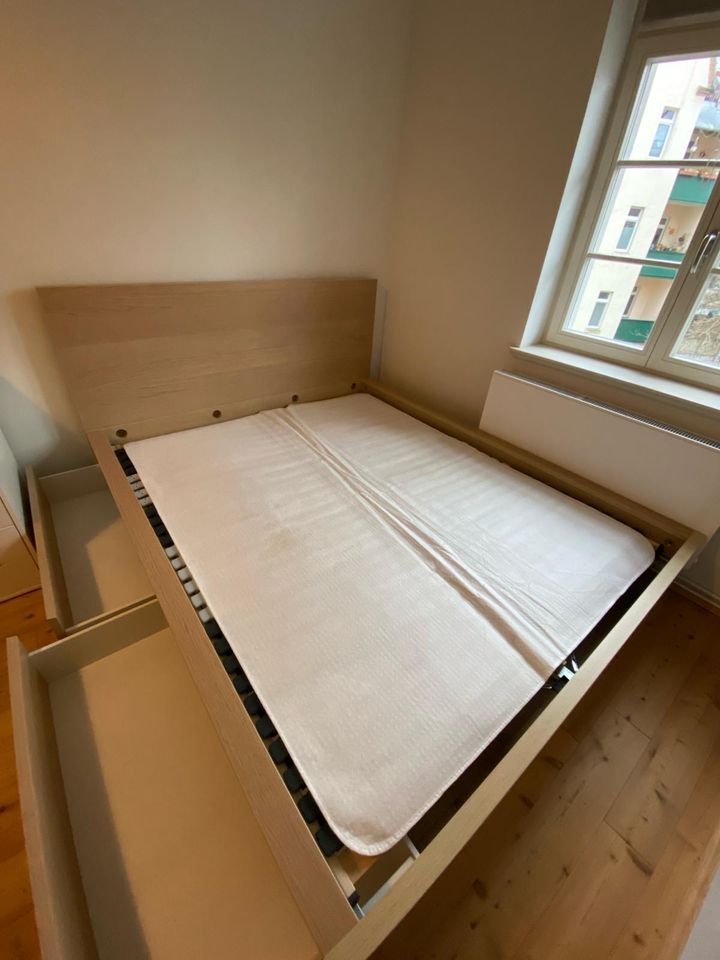 Ikea Bett 1,60m x 2m Malm Eiche + 2 Bettkästen in Leipzig