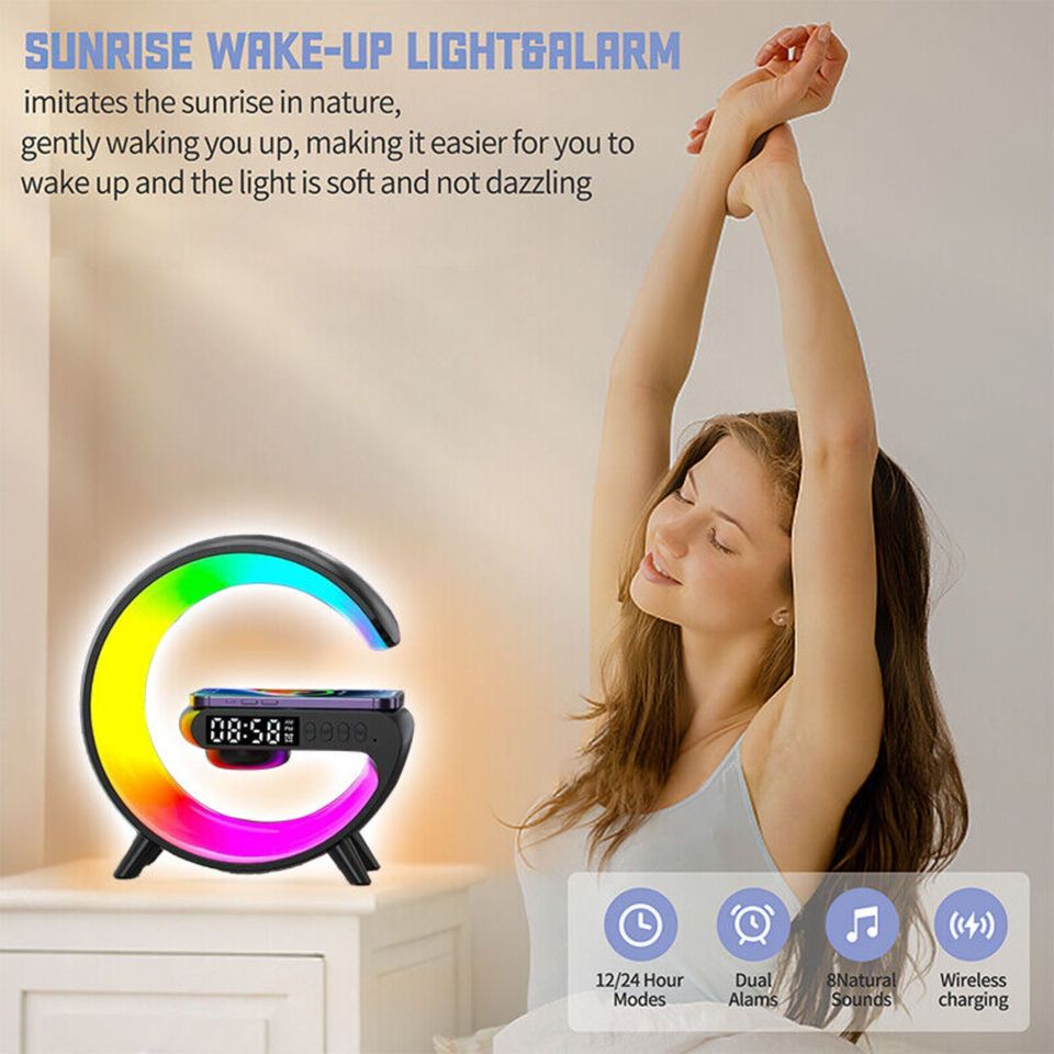 Smart LED Lamp Bluetooth Speaker Wireless Charger NEU G Lampe in Berlin