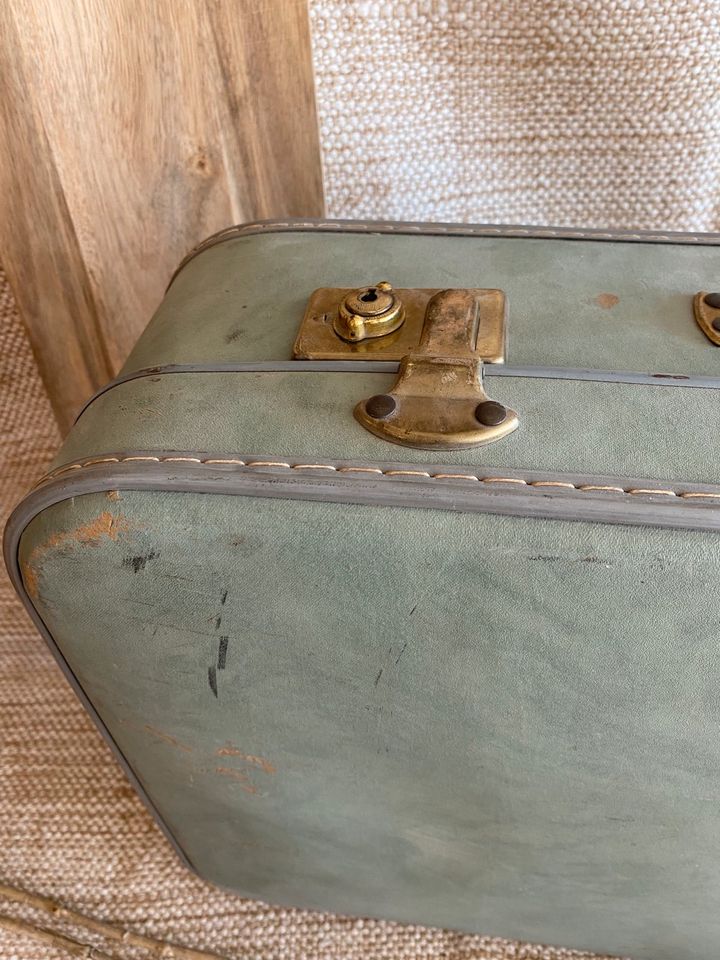 Antiker Koffer mint grün grau Cheney Foxcroft Luggage in Rüsselsheim