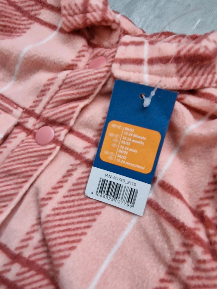 Leichte Jacke Fleece Mädchen Größe 86/92 NEU in Balve