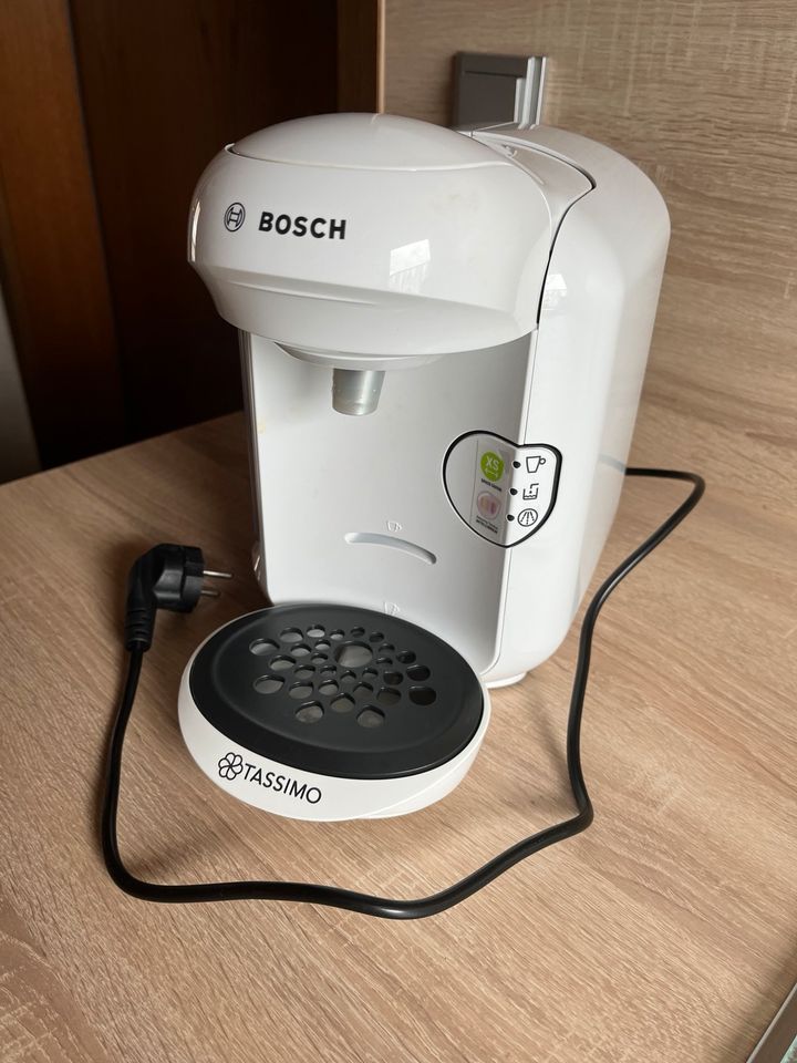 Tassimo weiß wenig benutzt in Bisingen