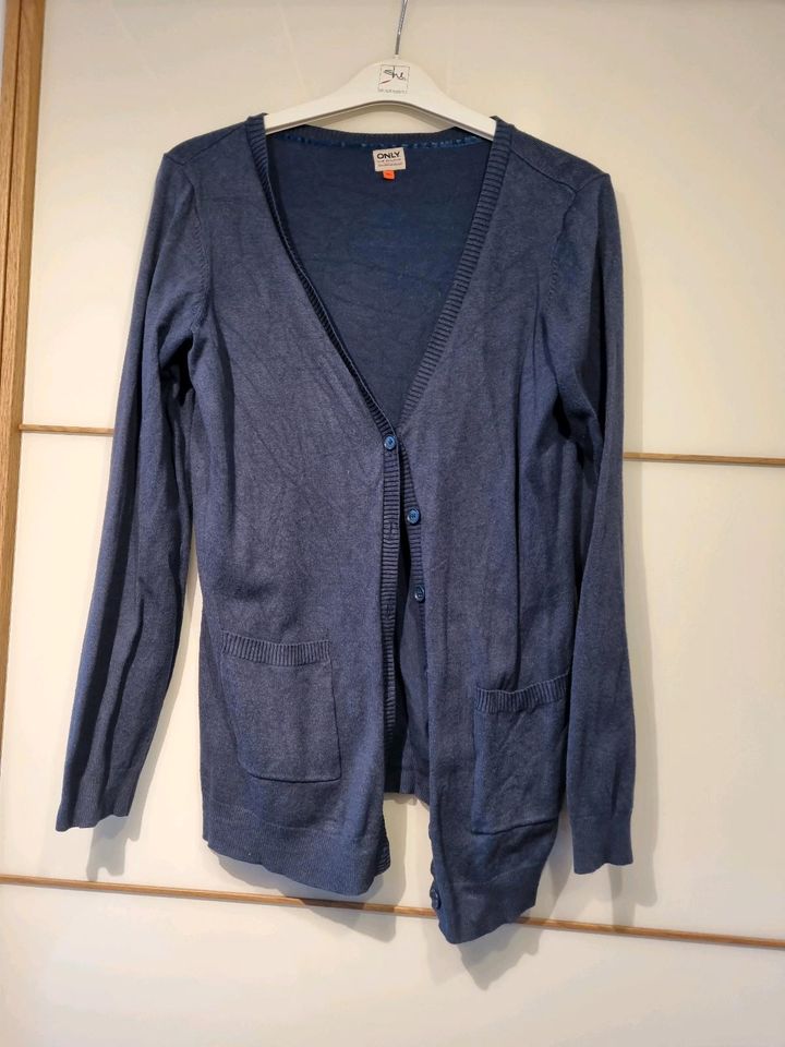 Only Strickjacke blau in Rickling