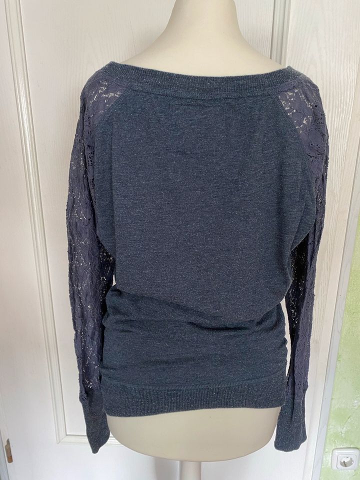 Superdry Sweatshirt mit Spitze Gr.XS / S blau in Dietzenbach