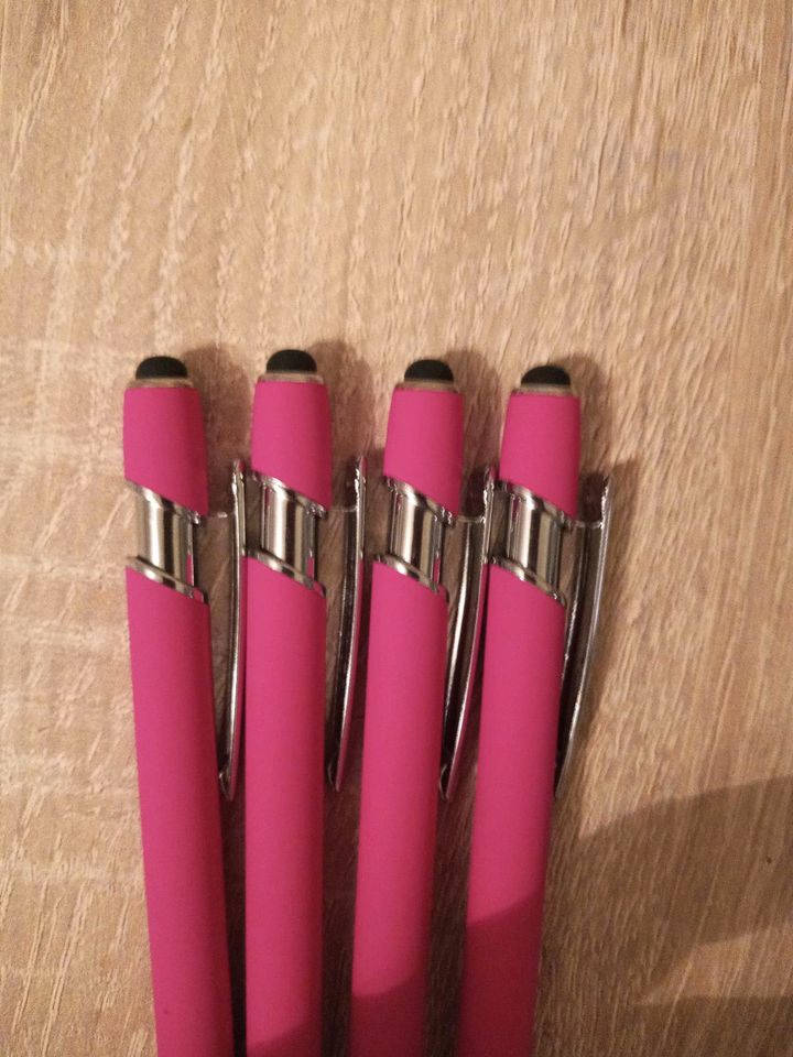 4 Kugelschreiber Touchpen pink in Herdecke
