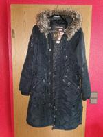 Khujo längere Winterjacke schwarz mit Kapuze Größe L Sachsen - Zwickau Vorschau