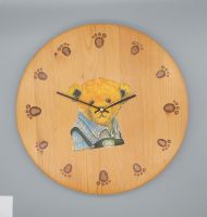 Große runde Uhr aus Holz mit Teddybär-Motiv. Handarbeit,Unikat! Hessen - Dieburg Vorschau