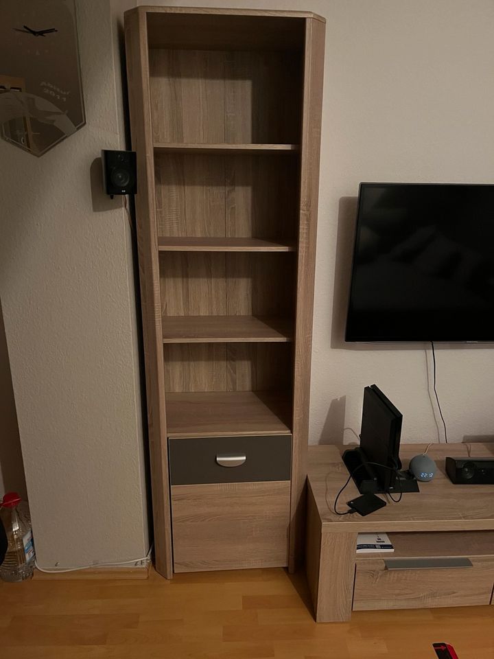 Holzschrank (2Stück) in Mengerskirchen