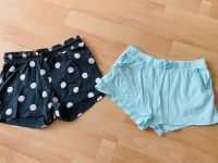 2 Shorts Gr 122/128 H&M Berlin - Westend Vorschau