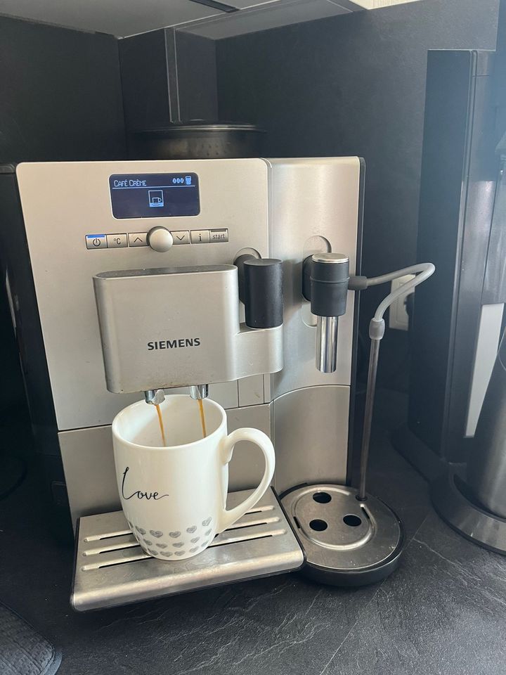 ** Kaffeevollautomat Siemens EQ.7 ** in Cuxhaven