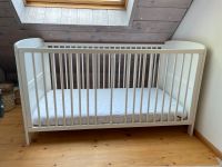 Babybett Kinderbett weiß Tchibo mit Matratze Kindermatratze Kr. München - Riemerling Vorschau