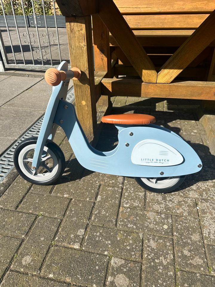 Little Dutch Kinder Laufrad/Roller Holz blau in Bremerhaven