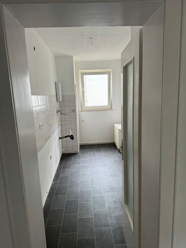Frisch renovierte 3,5 Zimmer Wohnung in Duisburg Hamborn in Duisburg