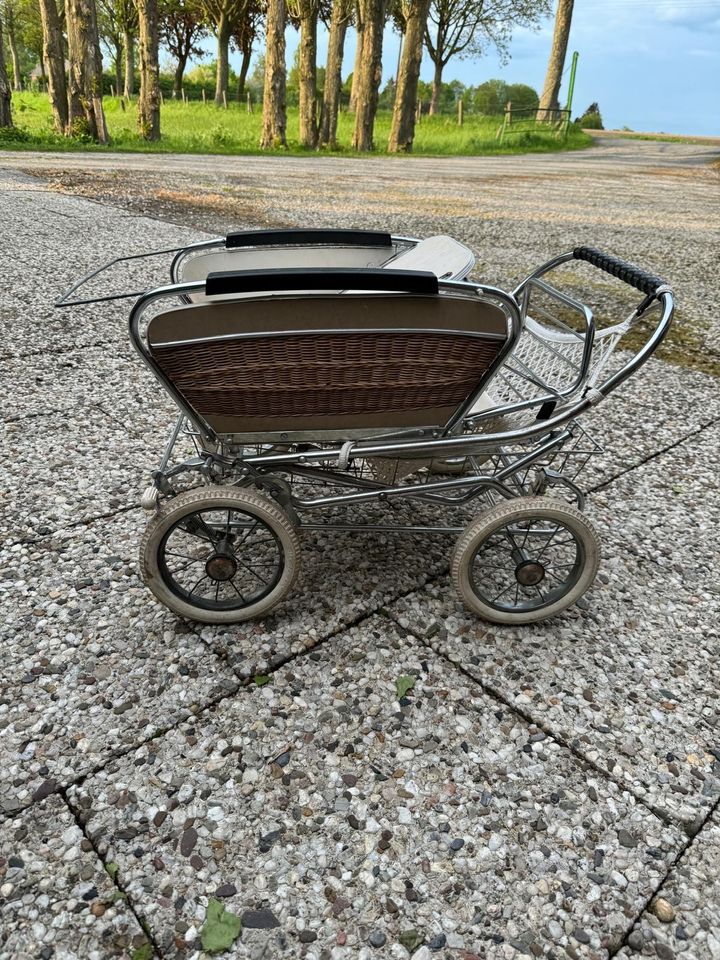 Nostalgie Kinderwagen Antiquität Kinderwagen Retro Kinderwagen in Essen