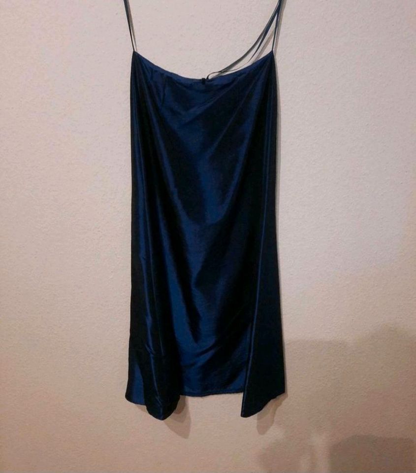 Abendkleid, Ballkleid, 2 Teiler in blau, samt, Größe 40, wie neu in Tetenhusen