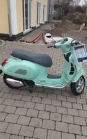 Vespa GTS 125 Model 2023 Neufahrzeug sofort verfügbar. Bayern - Petting Vorschau