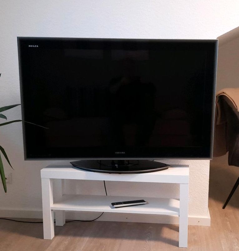 Verkaufe 46 Zoll LED TV, Toshiba Regza, Full HD, guter Zustand in Wunstorf