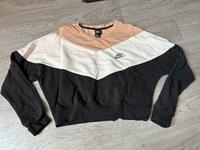 Nike Crop Pullover Niedersachsen - Ilsede Vorschau