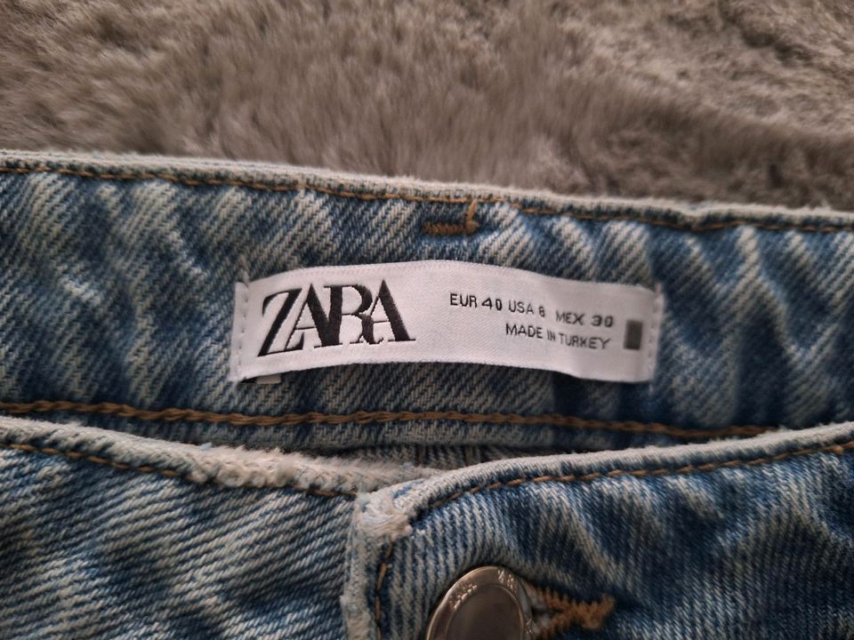 Jeans von Zara NEU in Kleinblittersdorf