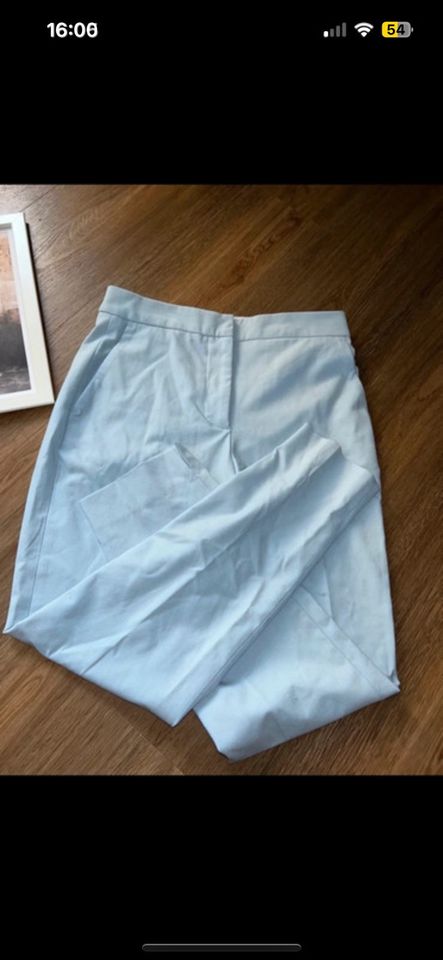 Hellblaue Anzugshose Slacks ZARA NEU Babyblau XS Edel Uni in Berlin