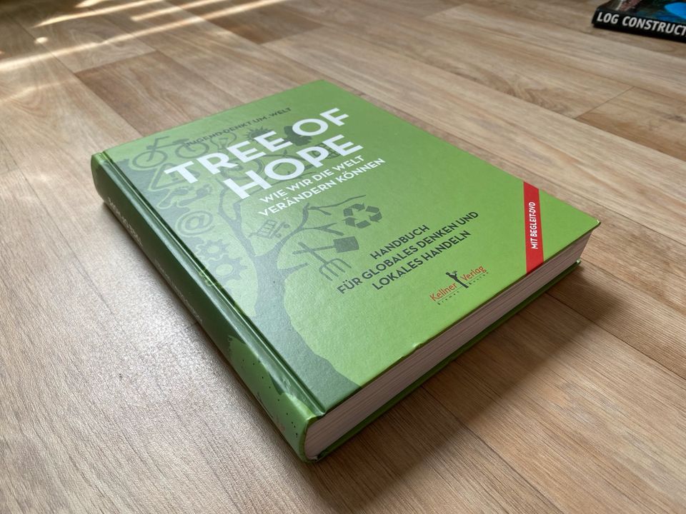 Tree of Hope Buch Jugend denkt Klimaschutz Zukunft in Bonn