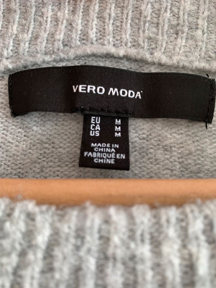 Vero Moda - Strickpullover (grau, grün, m) in Kutenholz