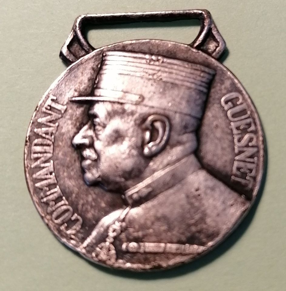 Commandant Guesnet, Medaille französische Feuerwehr 1936 in Berlin