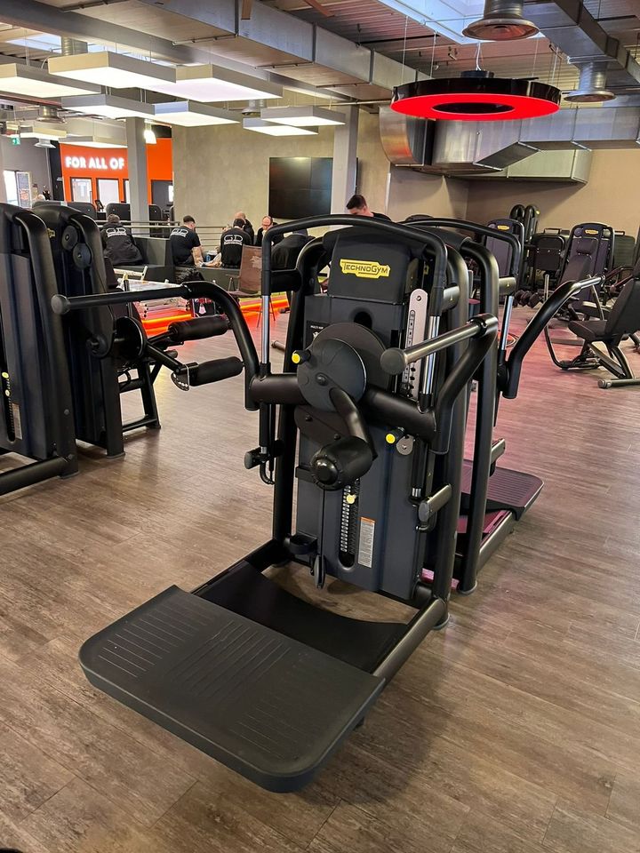 Technogym Selection Pro Gerätepark, 17 PCS in Langenfeld