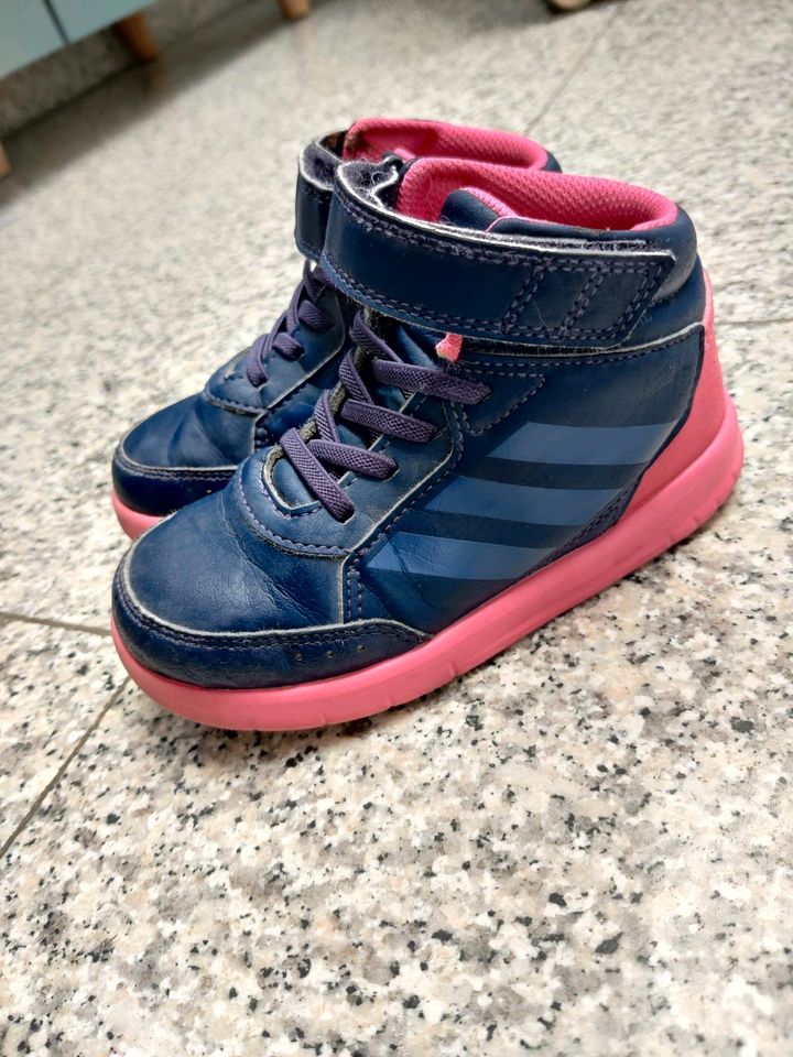 Adidas Turnschuhe Top Zustand 26 blau coralle Sneaker Schuhe in München