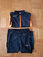 Trainingsanzug Uhlsport Gr. 104 Jacke Hose München - Moosach Vorschau