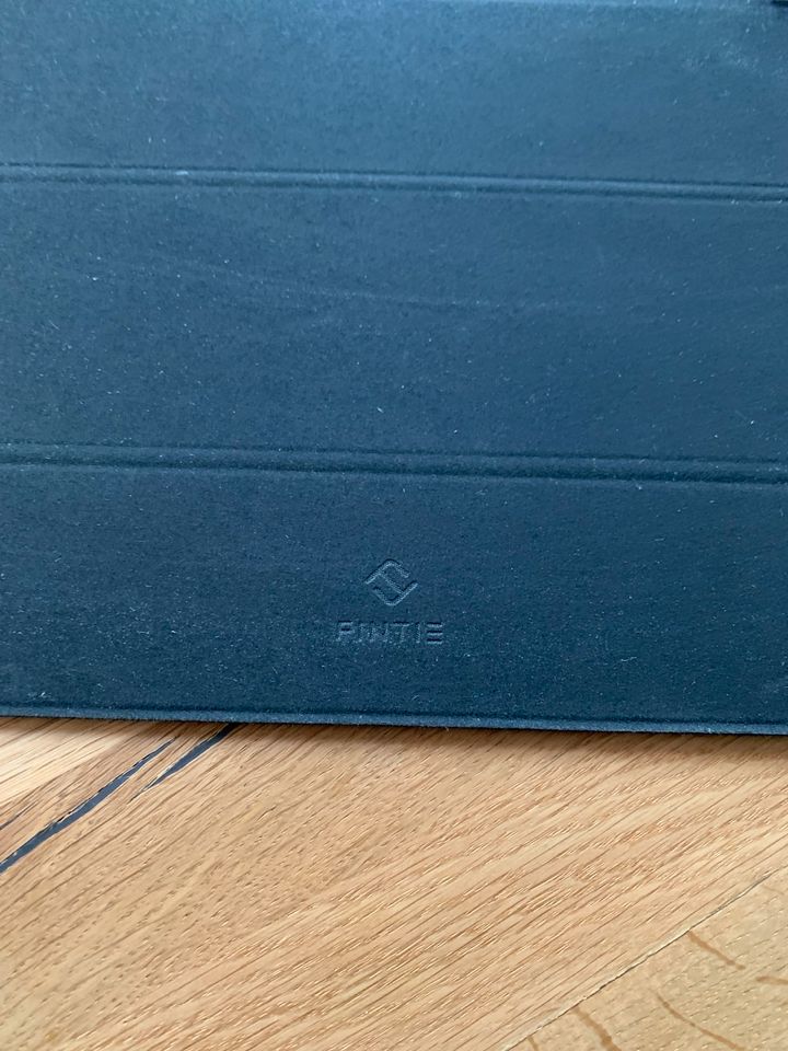 Hülle iPad Pro 12,9 Zoll. Guter Zustand! in Paderborn