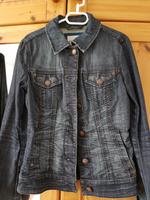 Esprit Damen Jacke Jeans Jeansjacke Gr. S Berlin - Spandau Vorschau