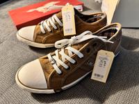 Sneaker Herren Mustang NEU ungetragen Größe 46 Rheinland-Pfalz - Kempfeld Vorschau