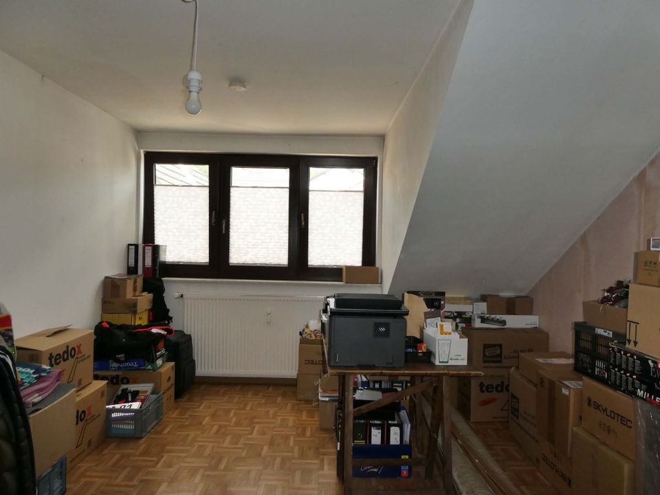 AUMÜLLER-Immobilien - Charmante 3-Zi-Wohnung mit Loggia und gepflegter EBK in Bad Orb