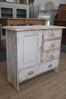 Schränkchen antik alt vintage shabby chic weiß kommode Nordrhein-Westfalen - Hilden Vorschau