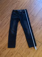 Chapter Young Jeans schwarz Gr. 164, 13-14 Jahre Brandenburg - Panketal Vorschau