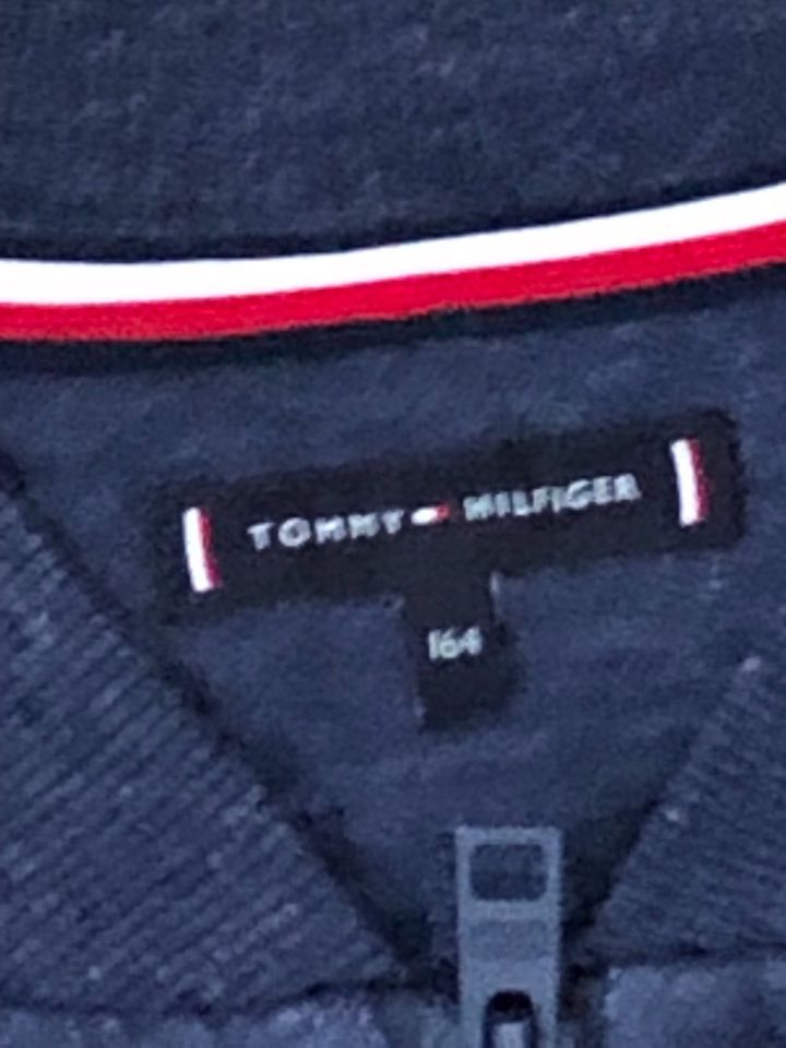 Tommy Hilfiger Sweetjacke Größe 164 blau in München