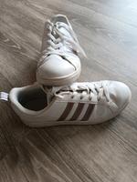 Adidas Damen-Sneaker Niedersachsen - Wilhelmshaven Vorschau