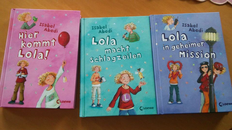 3 Lola Bücher in Oberöfflingen