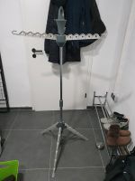 Kleiderständer ausklappbar Kunststoff Metall grau Jackenständer Hessen - Korbach Vorschau