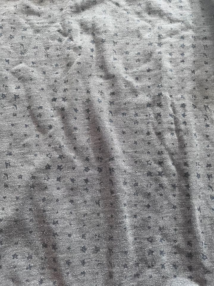 ❤️Naketano Sweatshirt Pulli dünn Grau Sterne Gr. S Blogger❤️ in Düsseldorf