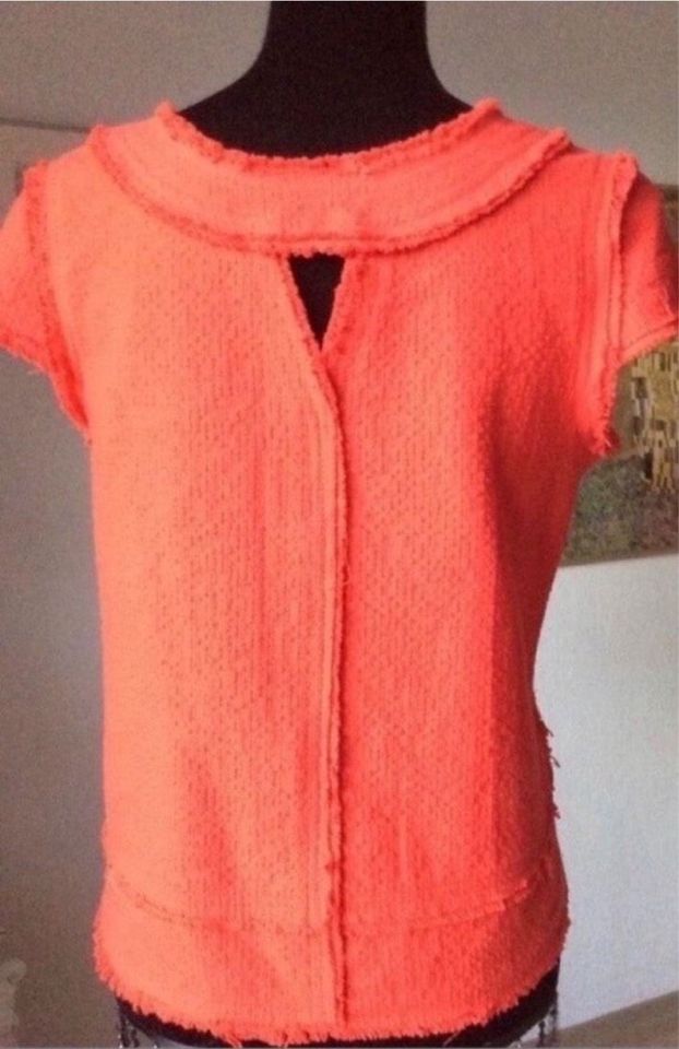 ZARA Bouclé Top* Bluse* Shirt* Gr. M* NEUwertig in Köln