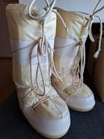 Moon Boots Größe 39/41 beige- cream Hessen - Willingen (Upland) Vorschau
