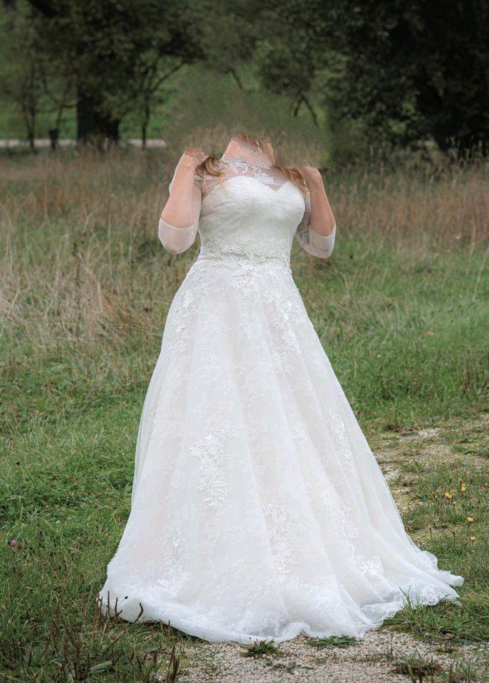 Brautkleid / Hochzeitskleid im Set in Stuttgart