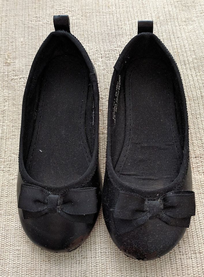 H&M Ballerinas Kinderschuhe Schuhe Mädchen Größe 24 Schwarz in Düsseldorf