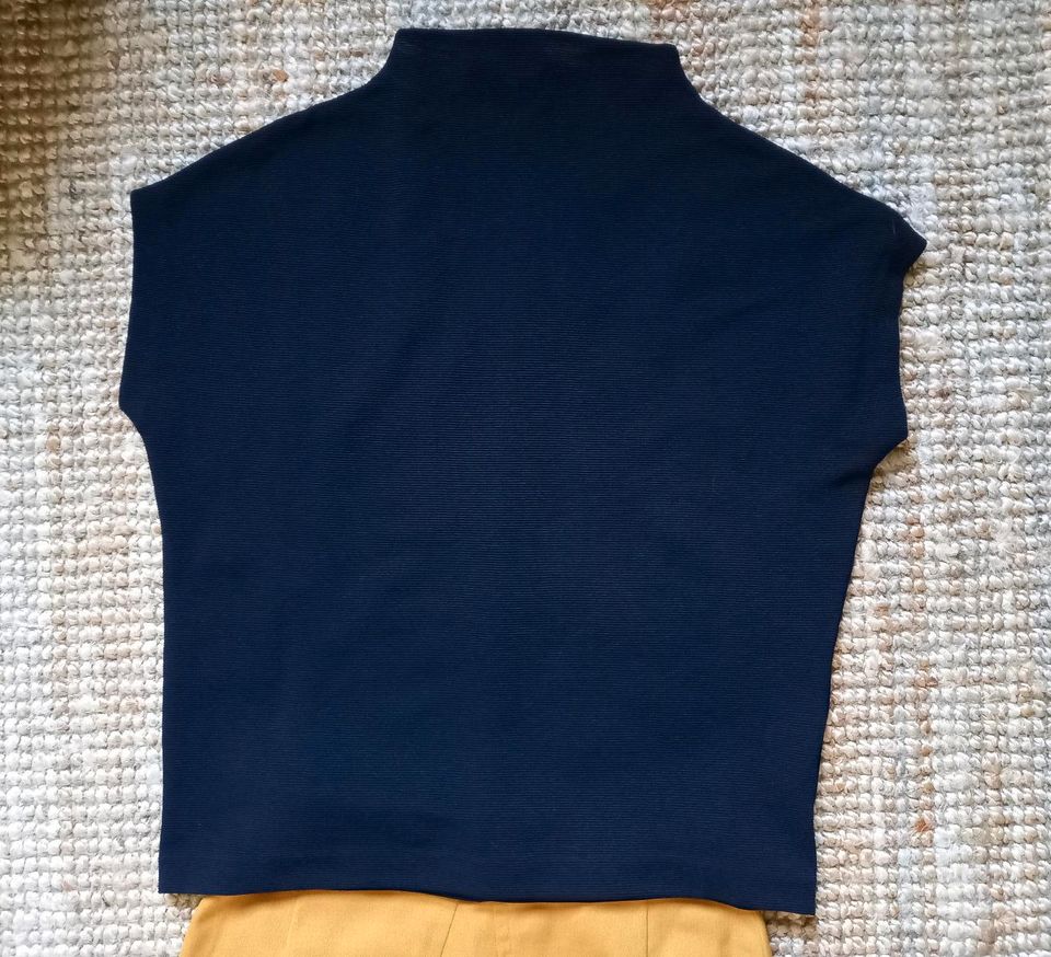 Opus Someday Kittua Texture schwarz NEU Pullover Bluse 40 in Aurich