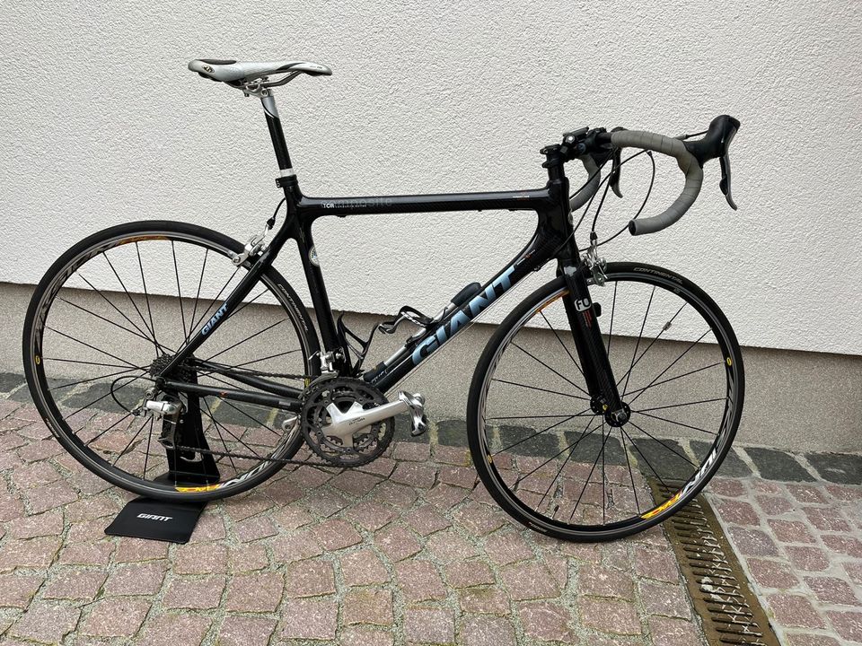 Carbon Rennrad Giant top Zustand in Cottbus