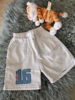 Jungen Short in weiß mit Stickerei Gr. Ca. 74 Stuttgart - Stuttgart-Nord Vorschau