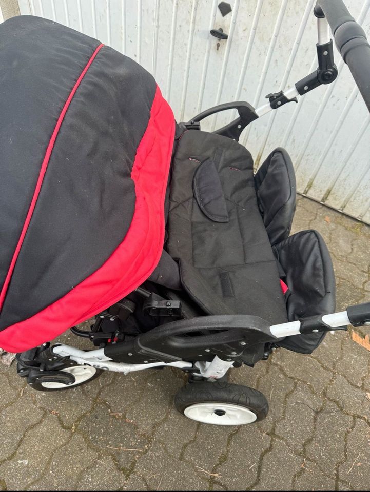 Duo-Zweisitzer-Kinderwagen in Düsseldorf