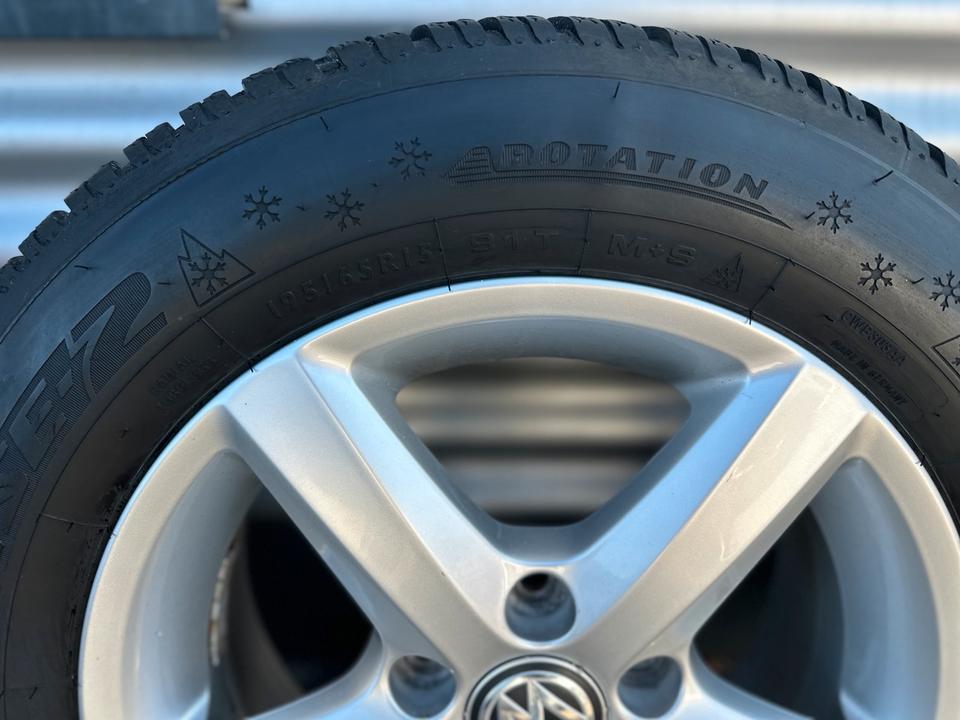 4x originale Vw Golf 7 5G0 195/65R15 91T Winterradsatz ET43 in Sindelfingen