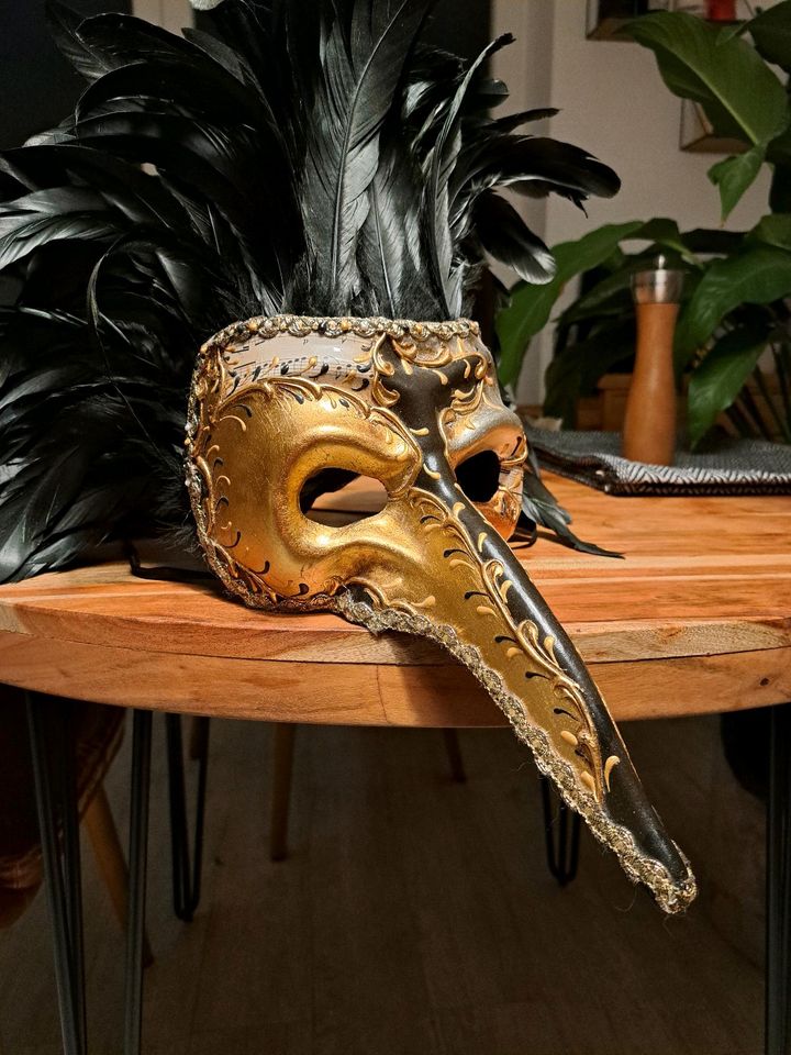 Original venezianische Pestarzt-Maske in Bremen